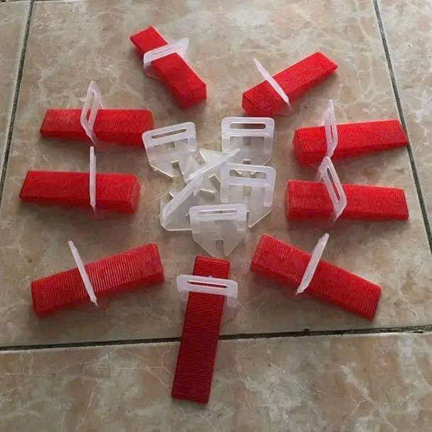 Ke nêm kích gạch